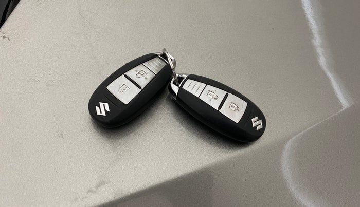 2016 Maruti Baleno ZETA CVT PETROL 1.2, Petrol, Automatic, 56,442 km, Key Close Up