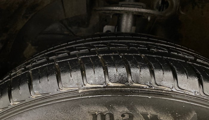 2016 Maruti Baleno ZETA CVT PETROL 1.2, Petrol, Automatic, 56,442 km, Left Front Tyre Tread