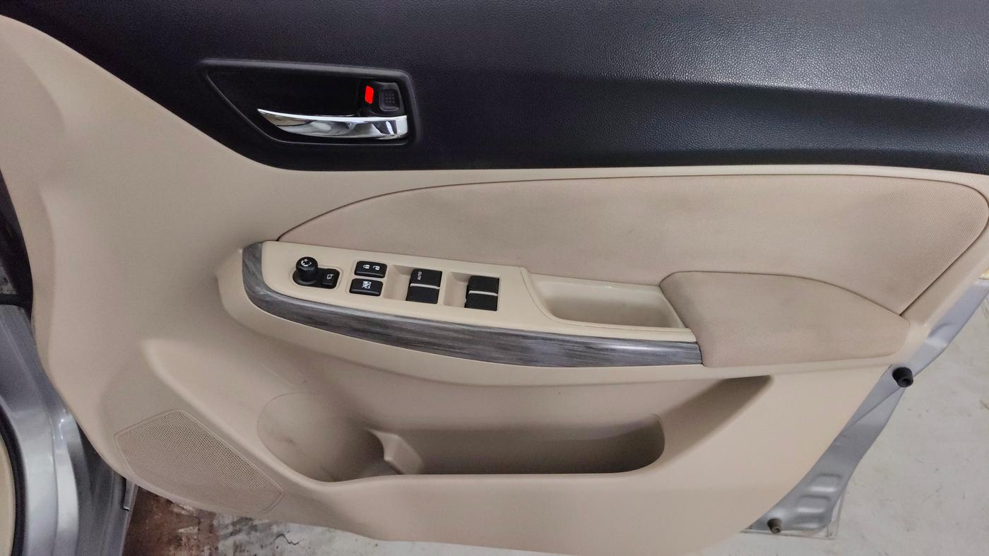 2021 Maruti Dzire ZXI AMT, Petrol, Automatic, 95,198 km, Driver Side Door Panels Control