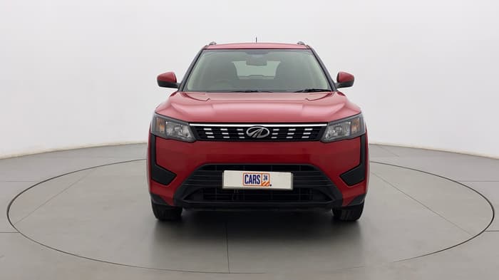 2022 Mahindra XUV300 W6 1.2 PETROL AMT, Petrol, Automatic, 23,782 km, Front