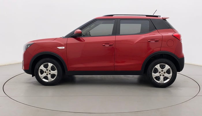 2022 Mahindra XUV300 W6 1.2 PETROL AMT, Petrol, Automatic, 23,782 km, Left Side