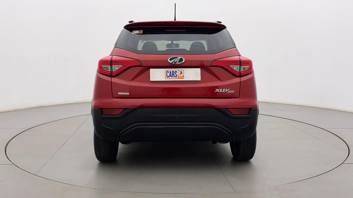 2022 Mahindra XUV300 W6 1.2 PETROL AMT, Petrol, Automatic, 23,782 km, Back/Rear
