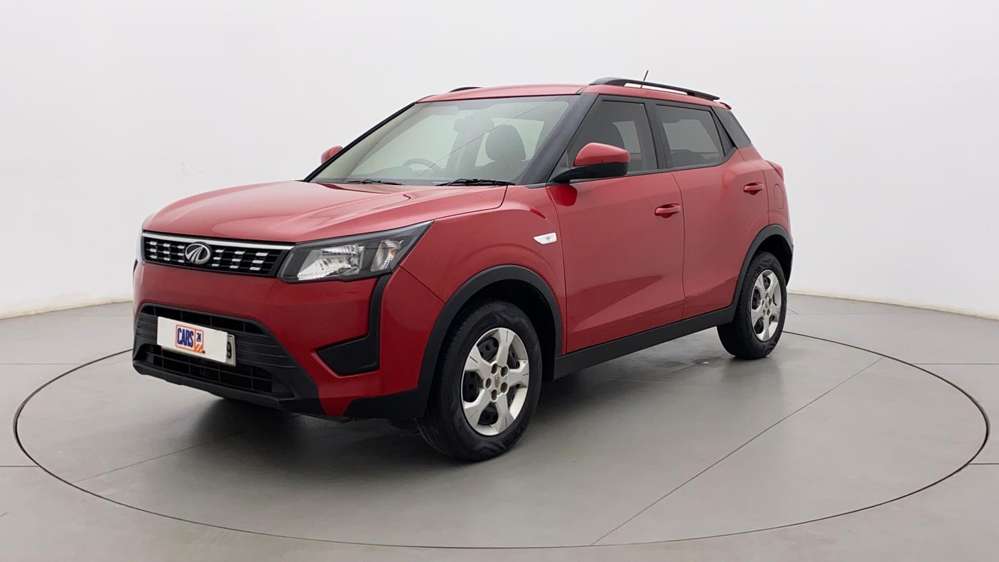 2022 Mahindra XUV300 W6 1.2 PETROL AMT, Petrol, Automatic, 23,782 km, Left Front Diagonal