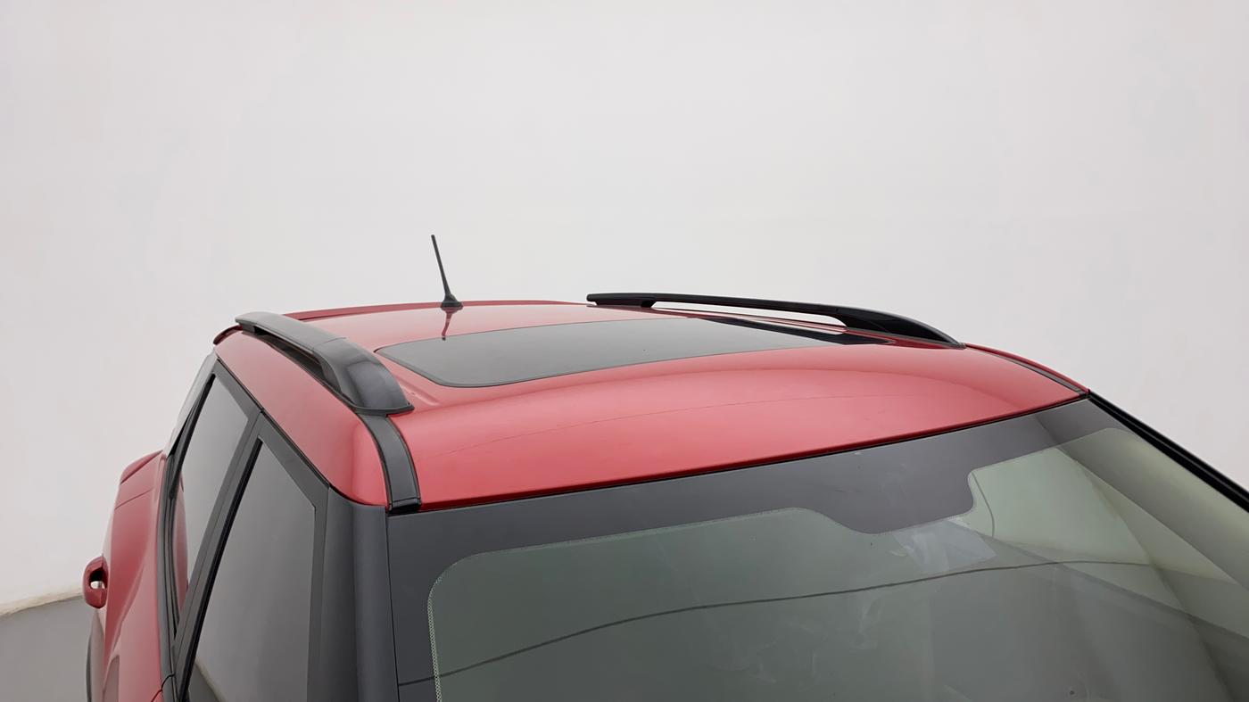 2022 Mahindra XUV300 W6 1.2 PETROL AMT, Petrol, Automatic, 23,782 km, Roof