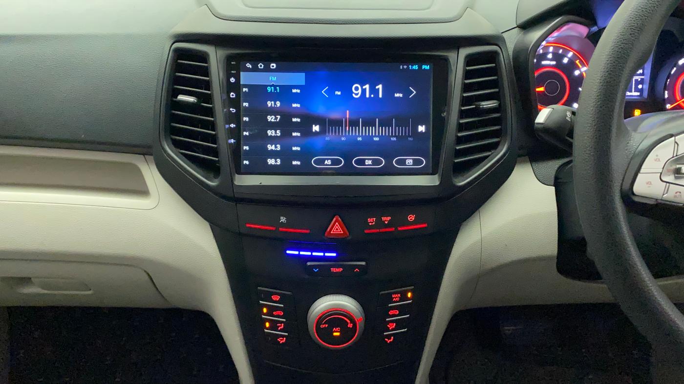 2022 Mahindra XUV300 W6 1.2 PETROL AMT, Petrol, Automatic, 23,782 km, Air Conditioner
