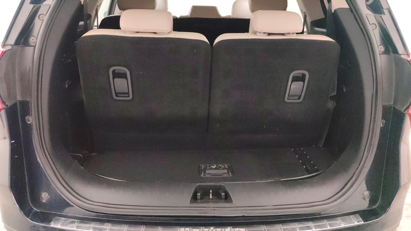 2023 Mahindra XUV700 AX 7 LUXURY D AWD AT 7 STR, Diesel, Automatic, 58,756 km, Boot Inside