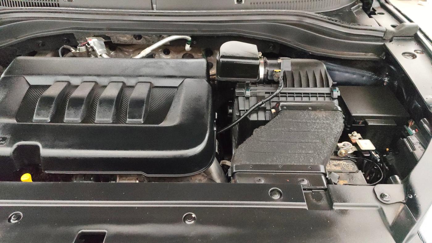 2023 Mahindra XUV700 AX 7 LUXURY D AWD AT 7 STR, Diesel, Automatic, 58,756 km, Engine View - Left