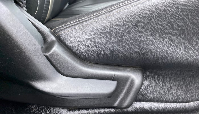 2018 Maruti IGNIS DELTA 1.2 K12, Petrol, Manual, 25,031 km, Driver Side Adjustment Panel