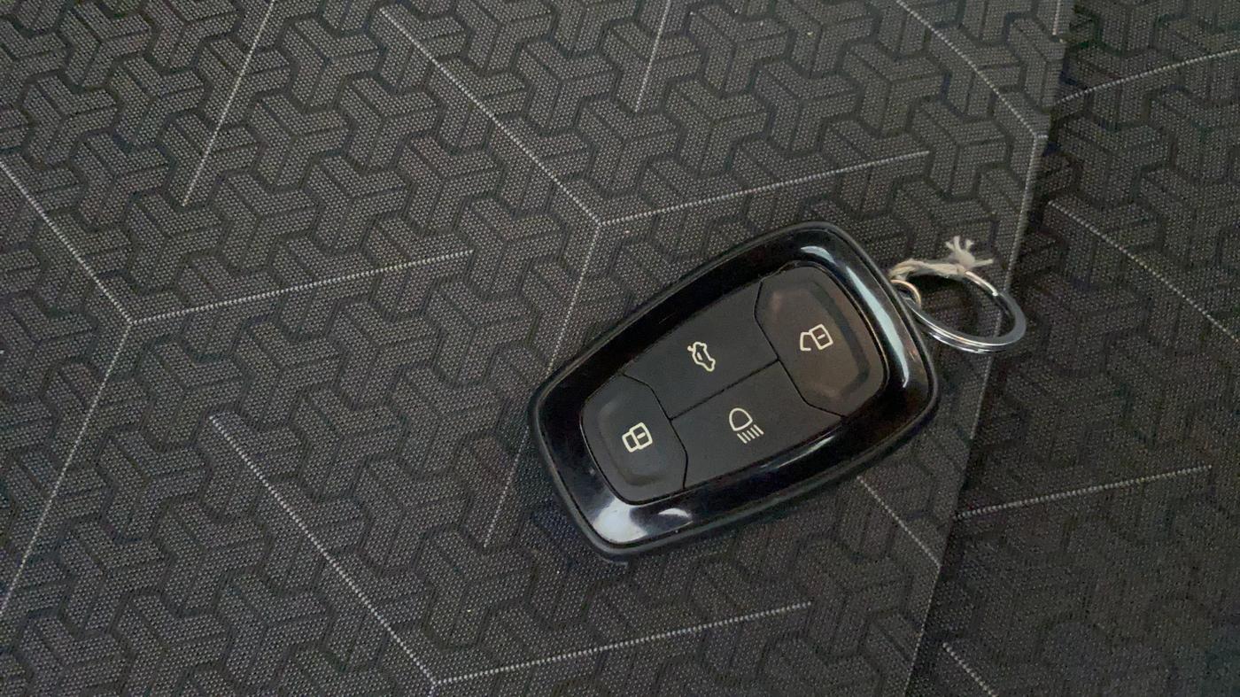 2022 Tata PUNCH ACCOMPLISHED MT, Petrol, Manual, 52,691 km, Key Close Up