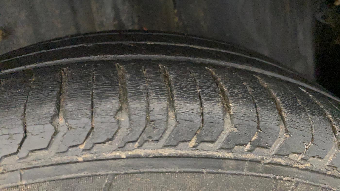 2022 Tata PUNCH ACCOMPLISHED MT, Petrol, Manual, 52,691 km, Left Rear Tyre Tread