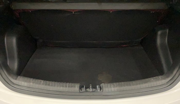2019 Hyundai Grand i10 SPORTZ 1.2 KAPPA VTVT, Petrol, Manual, 56,194 km, Boot Inside