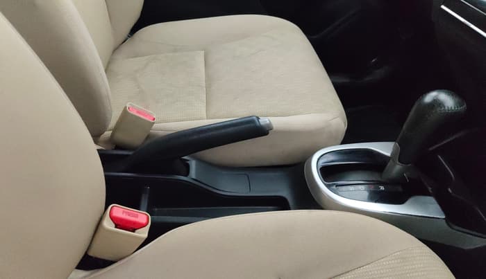 2015 Honda Jazz 1.2L I-VTEC V AT, CNG, Automatic, 43,357 km, Gear Lever