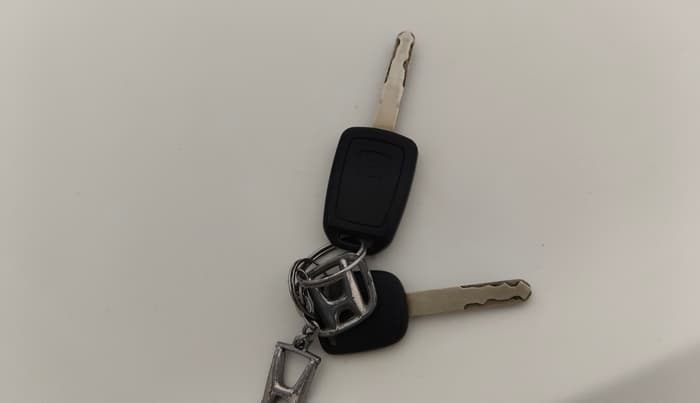 2015 Honda Jazz 1.2L I-VTEC V AT, CNG, Automatic, 43,357 km, Key Close Up