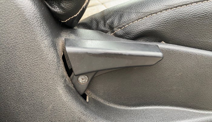 2019 Tata Tiago XE PETROL, Petrol, Manual, 63,621 km, Driver Side Adjustment Panel