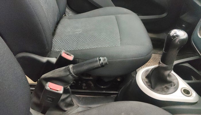 2013 Ford Figo EXI 1.4 DIESEL, Diesel, Manual, 1,44,732 km, Gear Lever