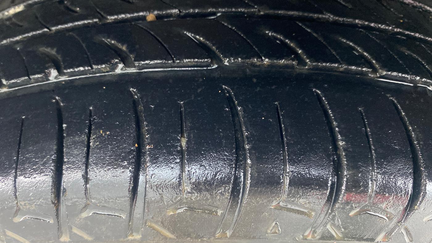 2018 Maruti Alto K10 VXI (O), Petrol, Manual, 1,42,589 km, Left Front Tyre Tread