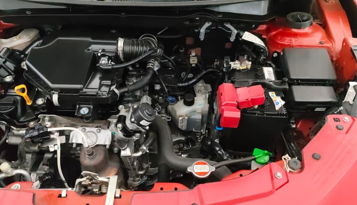2024 Maruti Swift ZXi AMT, Petrol, Automatic, 31,321 km, Engine View - Left