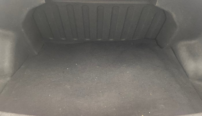 2014 Hyundai Xcent S 1.2, Petrol, Manual, 28,130 km, Boot Inside