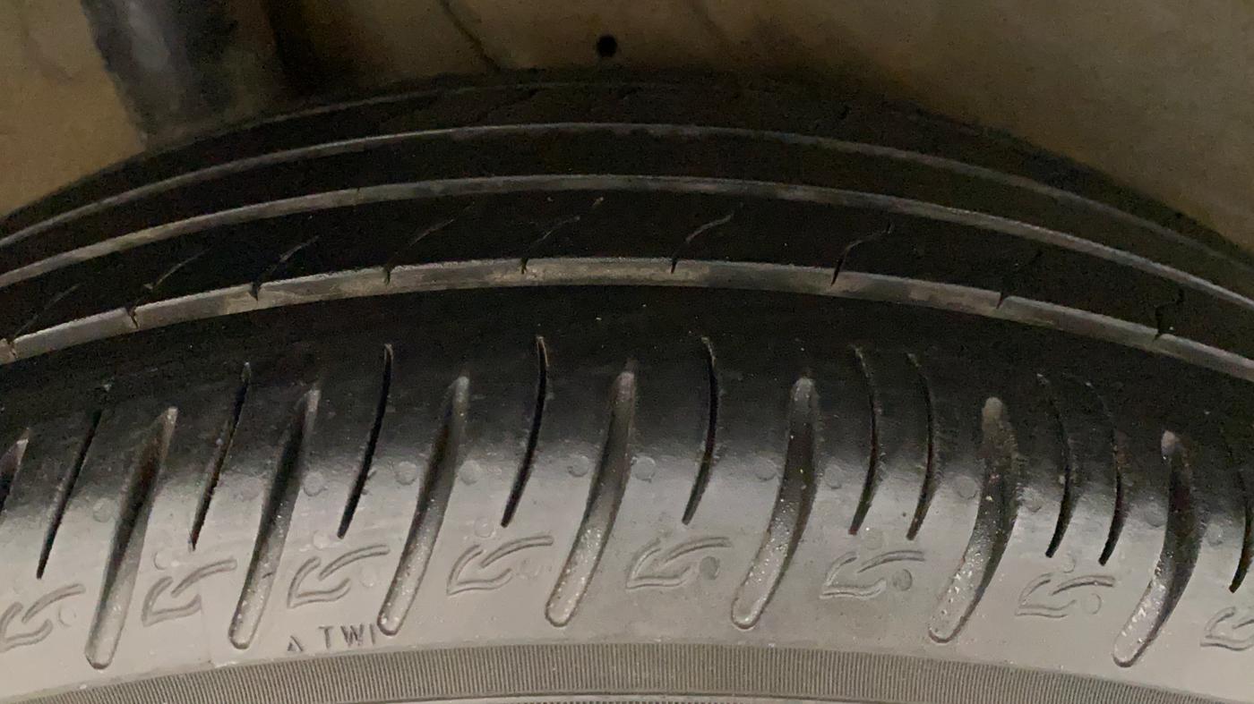 2022 Hyundai VENUE SX 1.0 (O) TURBO IMT, Petrol, Manual, 21,422 km, Right Rear Tyre Tread