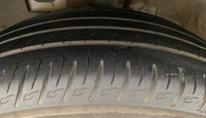 2022 Hyundai VENUE SX 1.0 (O) TURBO IMT, Petrol, Manual, 21,422 km, Left Front Tyre Tread