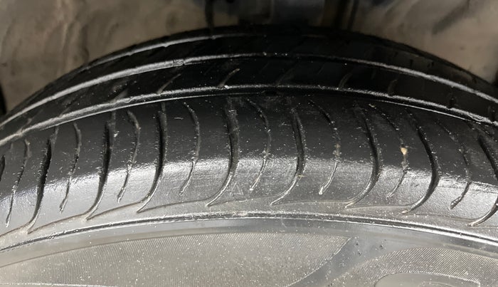 2021 KIA SELTOS HTK 1.5 PETROL, Petrol, Manual, 47,224 km, Right Front Tyre Tread