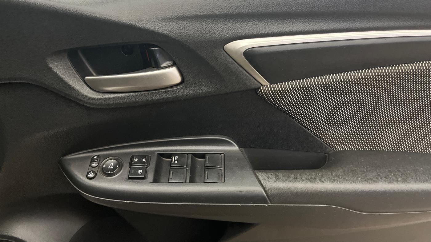 2018 Honda WR-V 1.2L I-VTEC VX MT, Petrol, Manual, 55,745 km, Driver Side Door Panels Control