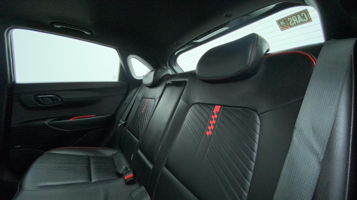 2021 Hyundai NEW I20 N LINE N8 1.0 TURBO GDI DCT, Petrol, Automatic, 13,903 km, Right Side Rear Door Cabin