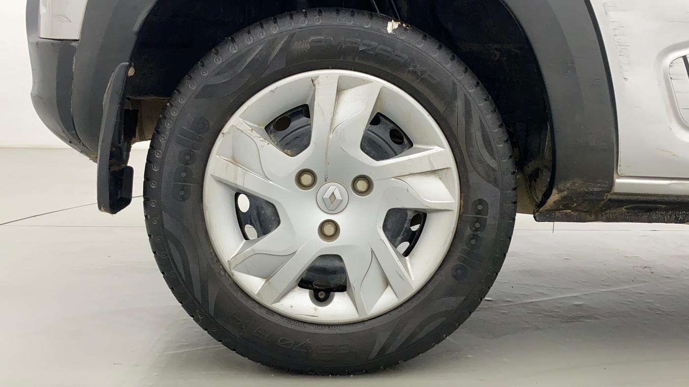 2020 Renault Kwid RXL, Petrol, Manual, 19,912 km, Right Rear Wheel