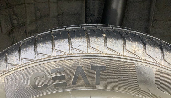 2020 Renault TRIBER RXL MT, Petrol, Manual, 9,069 km, Left Rear Tyre Tread