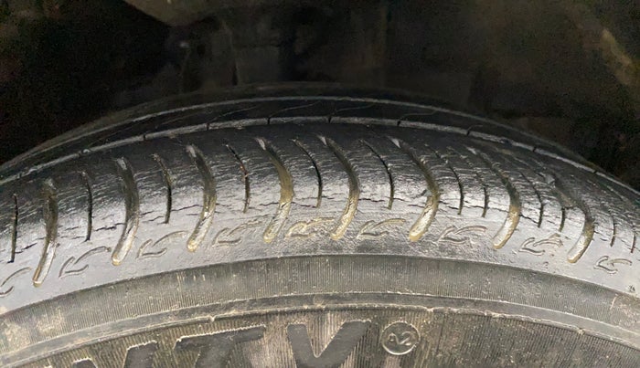 2018 Honda Amaze 1.2L I-VTEC V, Petrol, Manual, 39,100 km, Right Front Tyre Tread