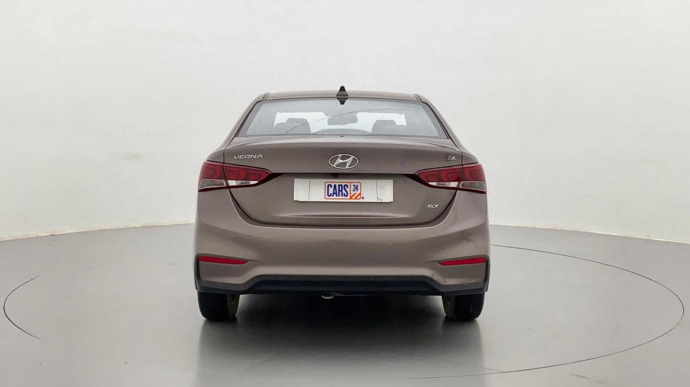 2017 Hyundai Verna 1.6 SX VTVT AT (O), Petrol, Automatic, 42,005 km, Back/Rear
