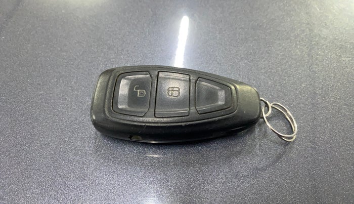 2017 Ford Ecosport TITANIUM 1.5L DIESEL, Diesel, Manual, 95,057 km, Key Close Up