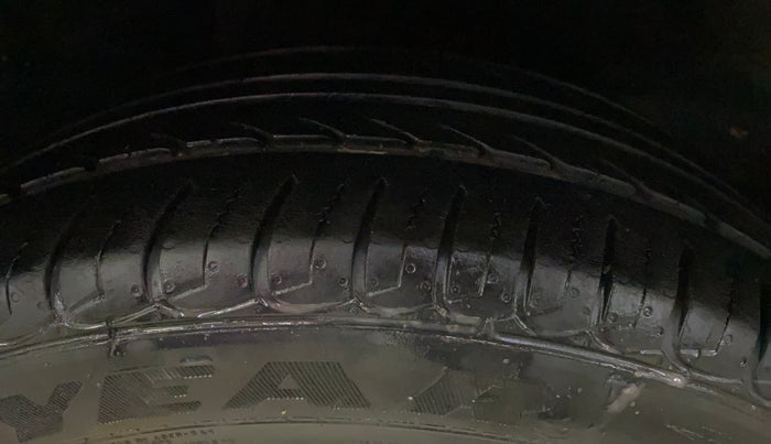 2017 Ford Ecosport TITANIUM 1.5L DIESEL, Diesel, Manual, 95,057 km, Right Rear Tyre Tread