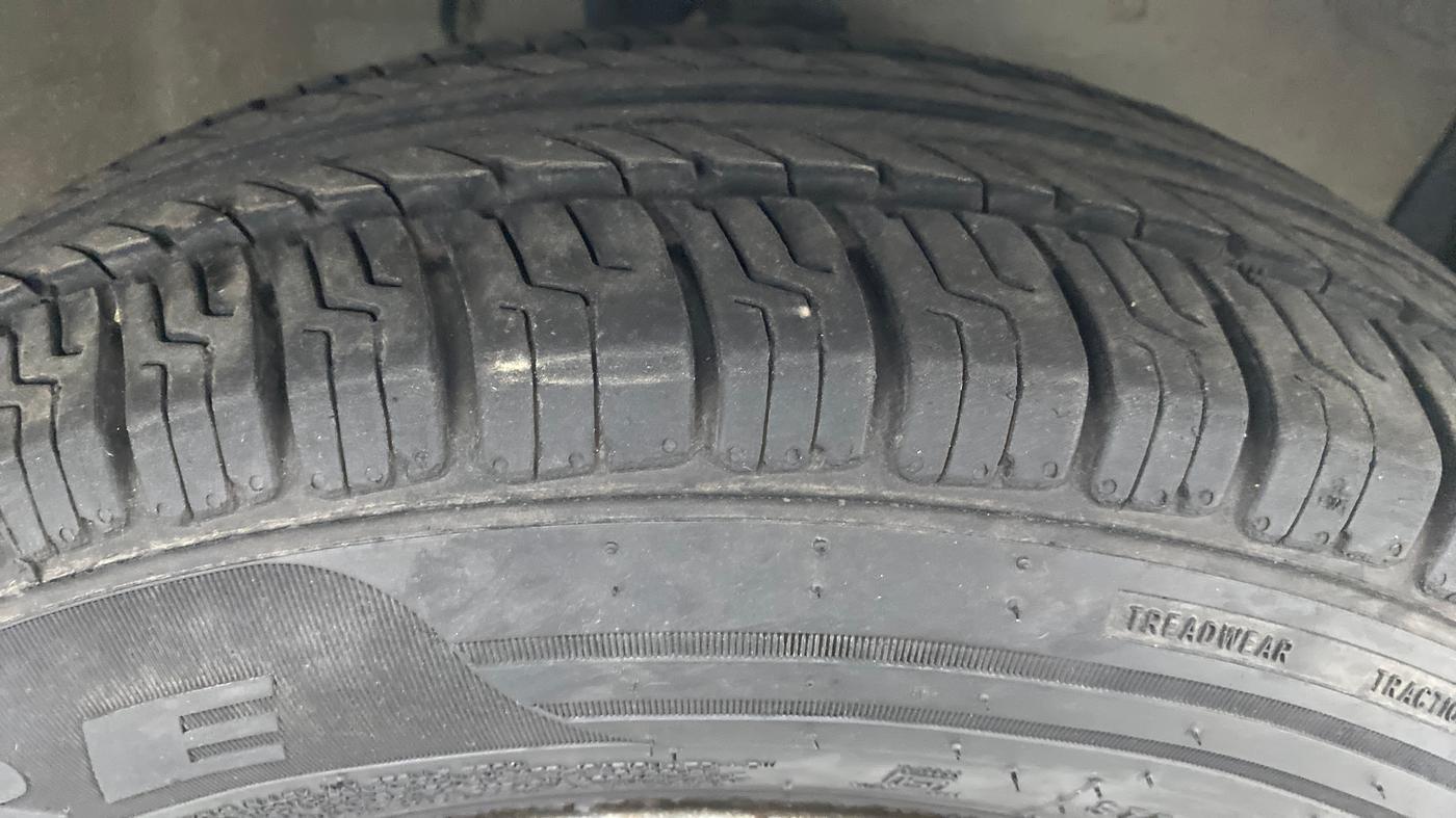 2012 Maruti Swift Dzire LDI, Diesel, Manual, 56,482 km, Right Front Tyre Tread