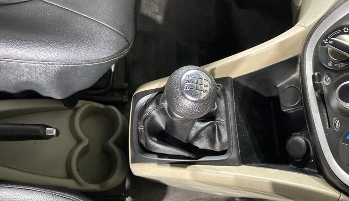 2014 Maruti Celerio VXI, Petrol, Manual, 82,299 km, Gear Lever