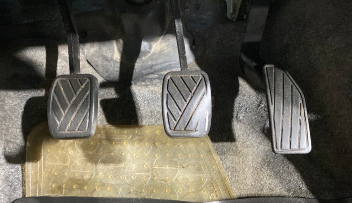 2014 Maruti Celerio VXI, Petrol, Manual, 82,299 km, Pedals