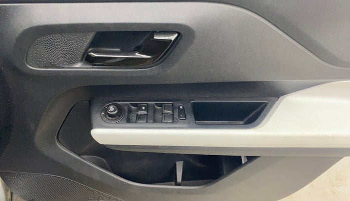 2024 Tata PUNCH ACCOMPLISHED MT, Petrol, Manual, 13,603 km, Driver Side Door Panels Control