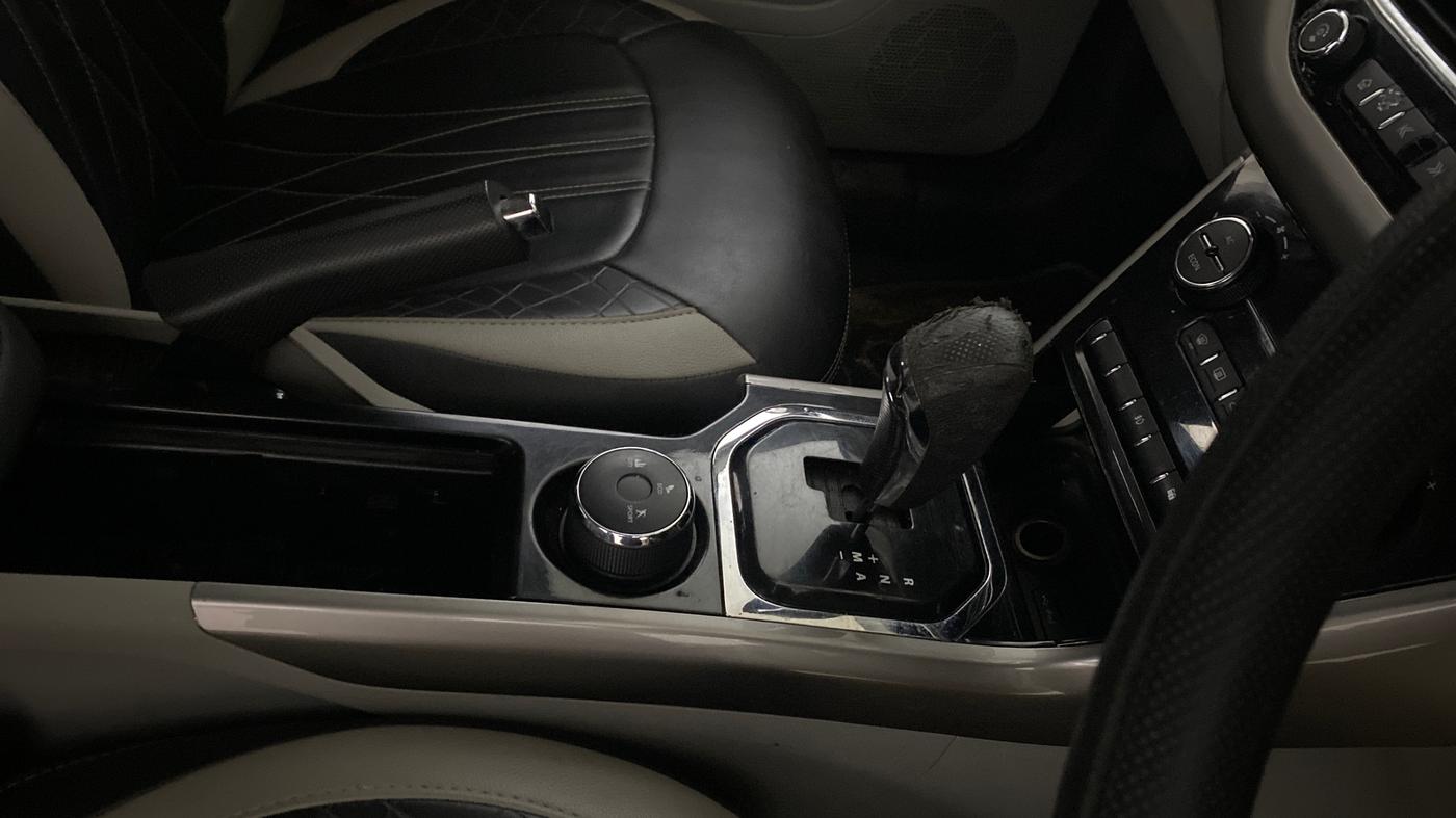 2019 Tata NEXON XZA PLUS PETROL, Petrol, Automatic, 34,173 km, Gear Lever