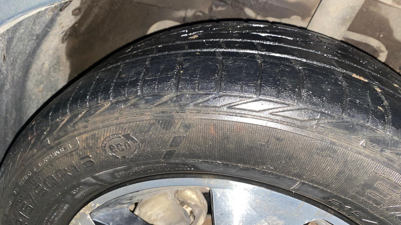 2019 Tata NEXON XZA PLUS PETROL, Petrol, Automatic, 34,173 km, Left Front Tyre Tread