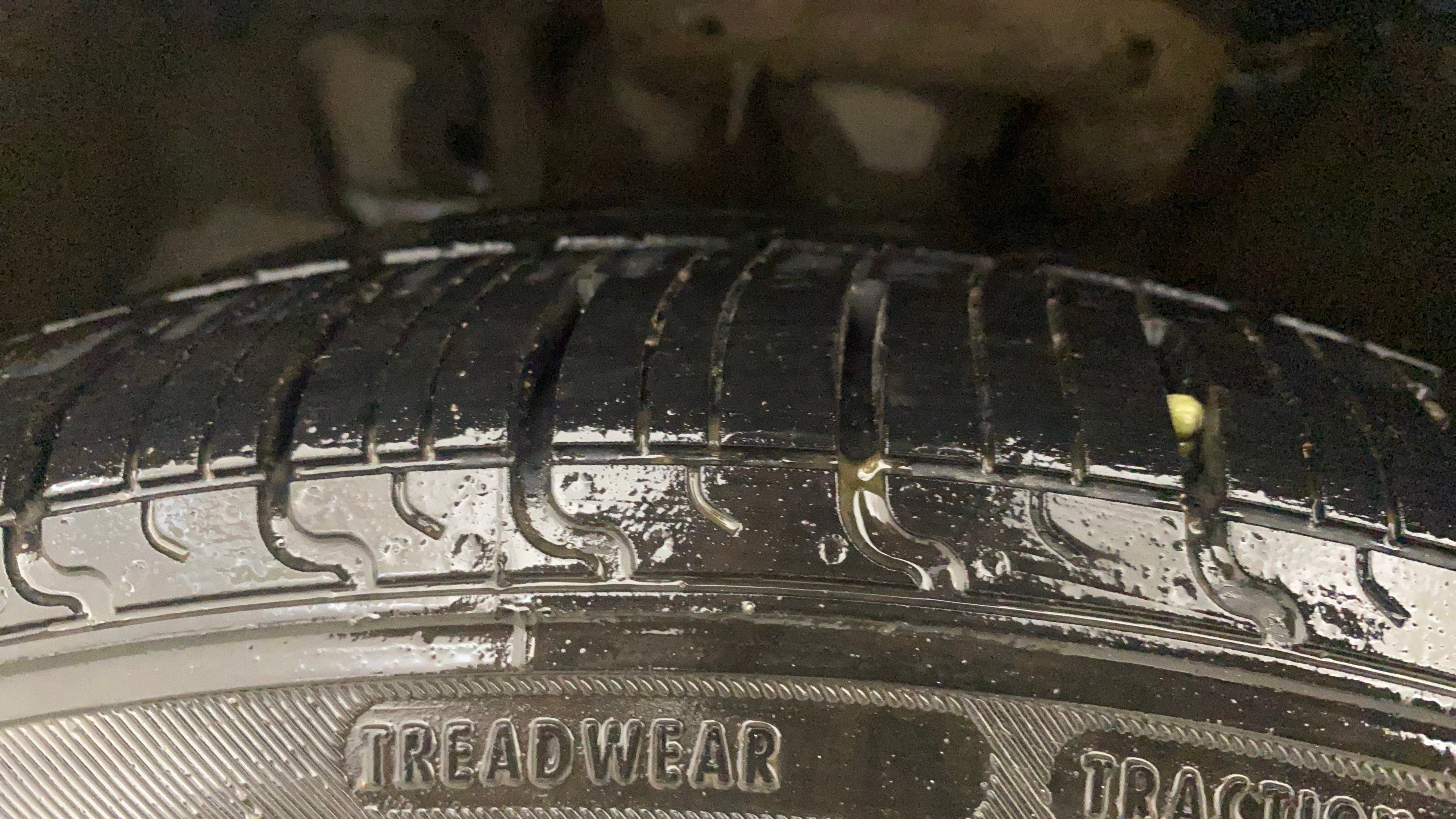 camera-Left-Front-Tyre-Tread