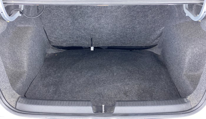 2017 Volkswagen Ameo COMFORTLINE 1.2, Petrol, Manual, 29,333 km, Boot Inside