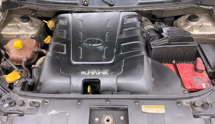 2018 Mahindra XUV500 W4, Diesel, Manual, 1,10,140 km, Open Bonet