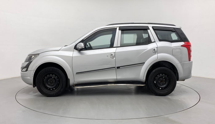2018 Mahindra XUV500 W4, Diesel, Manual, 1,10,140 km, Left Side