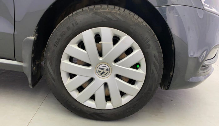 2016 Volkswagen Polo COMFORTLINE 1.2L, Petrol, Manual, 41,104 km, Right Front Wheel