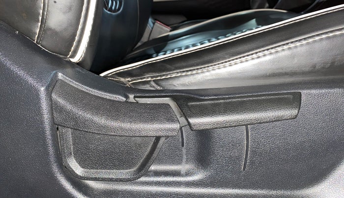 2020 Hyundai Creta SX 1.5 PETROL, Petrol, Manual, 42,214 km, Driver Side Adjustment Panel