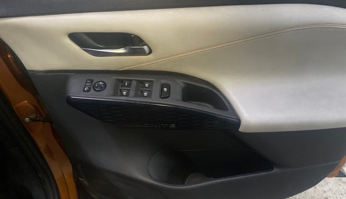 2024 Nissan MAGNITE Tekna B4D 1.0 Petrol MT, Petrol, Manual, 20,841 km, Driver Side Door Panels Control