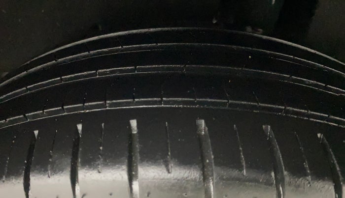 2020 Maruti Baleno ZETA PETROL 1.2, Petrol, Manual, 32,444 km, Left Rear Tyre Tread
