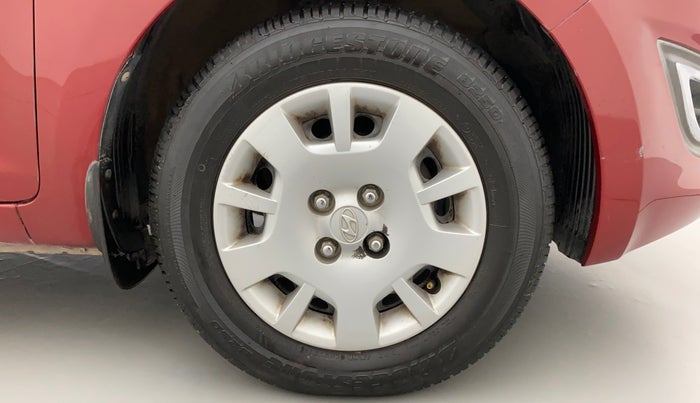 2012 Hyundai i20 MAGNA (O) 1.2, Petrol, Manual, 42,545 km, Right Front Wheel