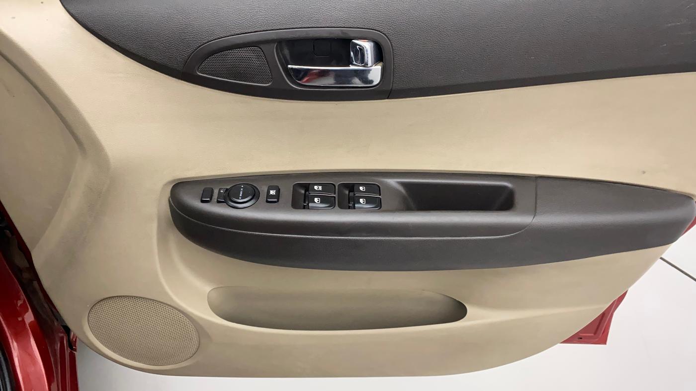 2012 Hyundai i20 MAGNA (O) 1.2, Petrol, Manual, 42,545 km, Driver Side Door Panels Control