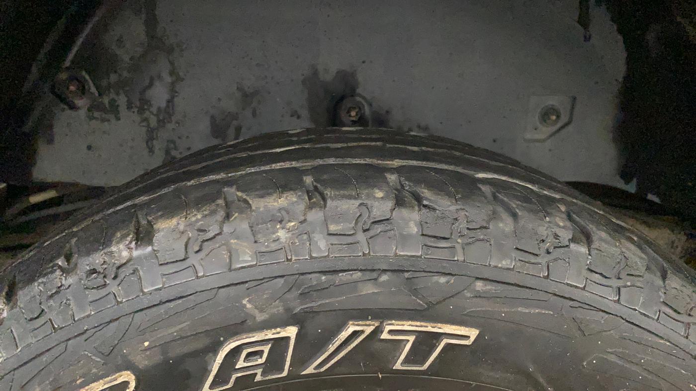 2021 Mahindra Thar AX (O) HT Diesel MT 4WD, Diesel, Manual, 1,13,394 km, Right Rear Tyre Tread